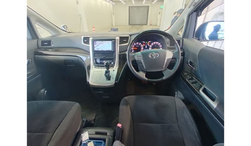 2011 Toyota Alphard image-3