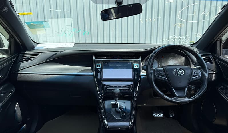 2015 Toyota Harrier image-13