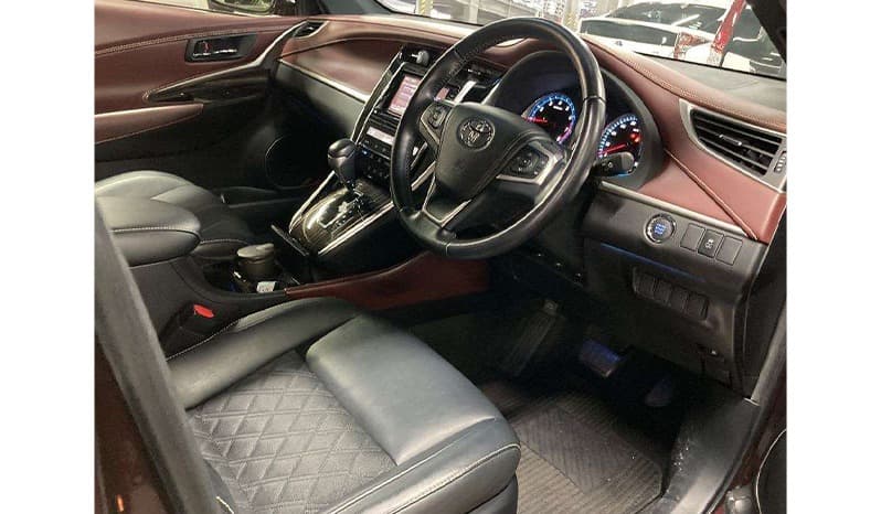 2015 Toyota Harrier image-3