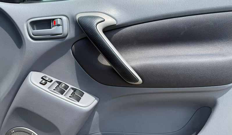 2001 Toyota RAV4 image-15