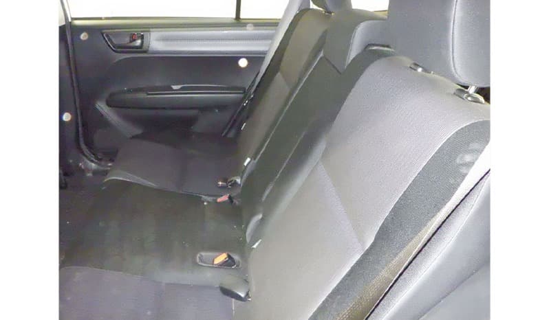 2015 Toyota Corolla Fielder image-2