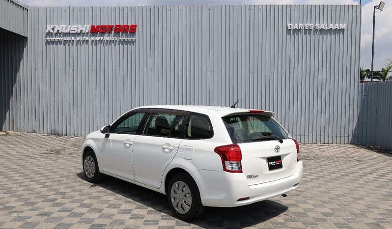 2015 Toyota Corolla Fielder image-10