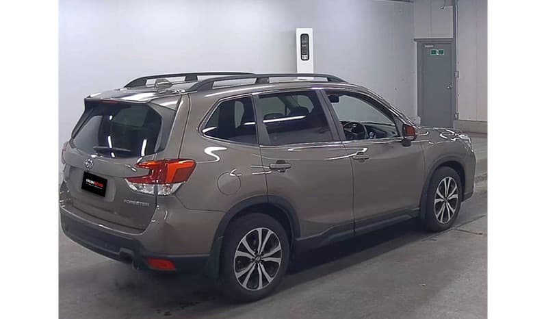 2018 Subaru Forester image-4
