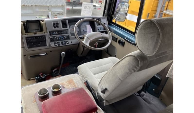 1994 Nissan Civilian image-2
