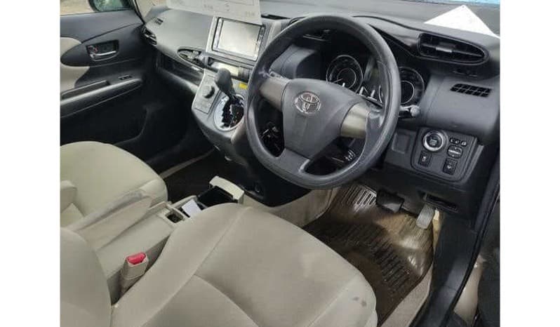 2009 Toyota Wish image-2