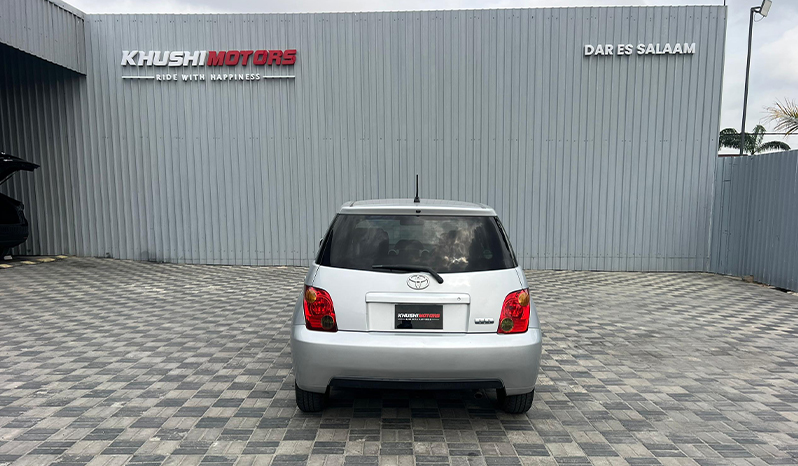 2003 Toyota IST image-5