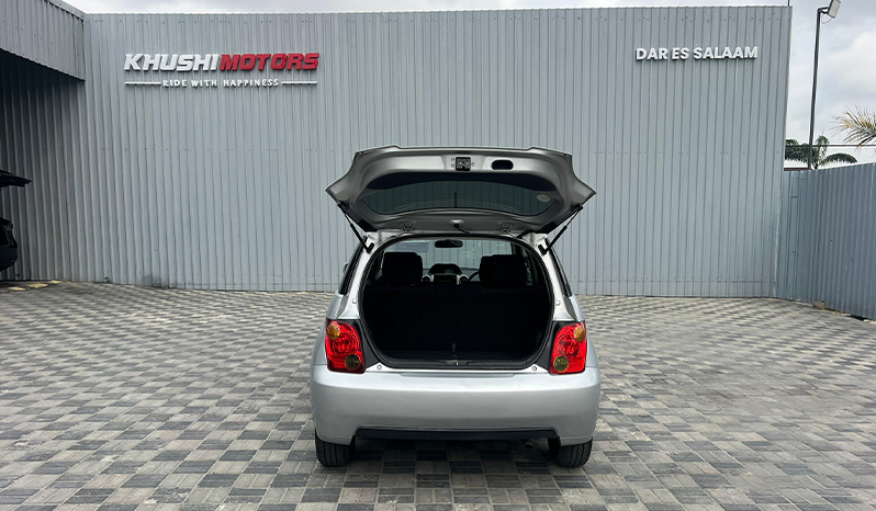 2003 Toyota IST image-11