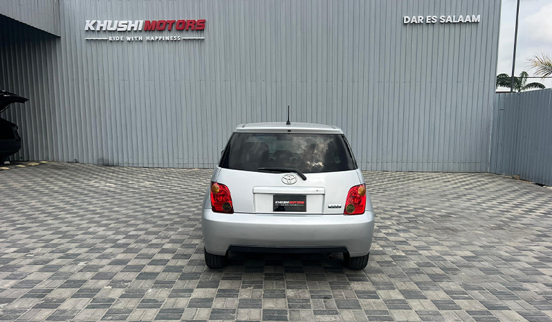 2002 Toyota IST image-5