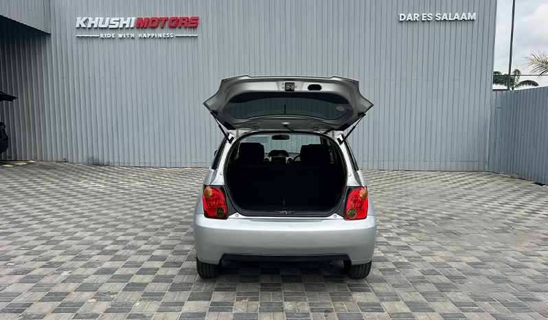 2002 Toyota IST image-11