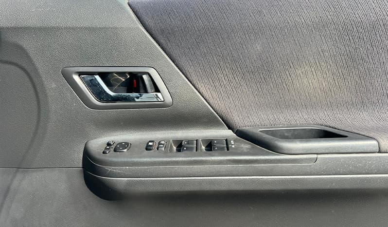 2008 Toyota Alphard image-10
