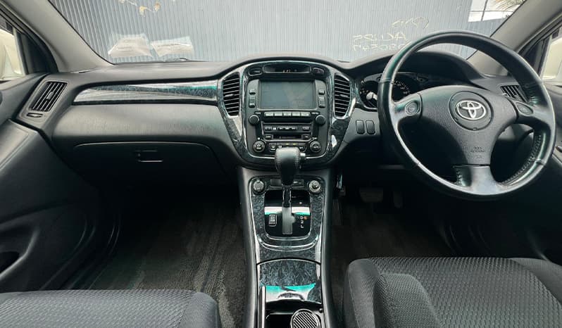 2004 Toyota Kluger image-7