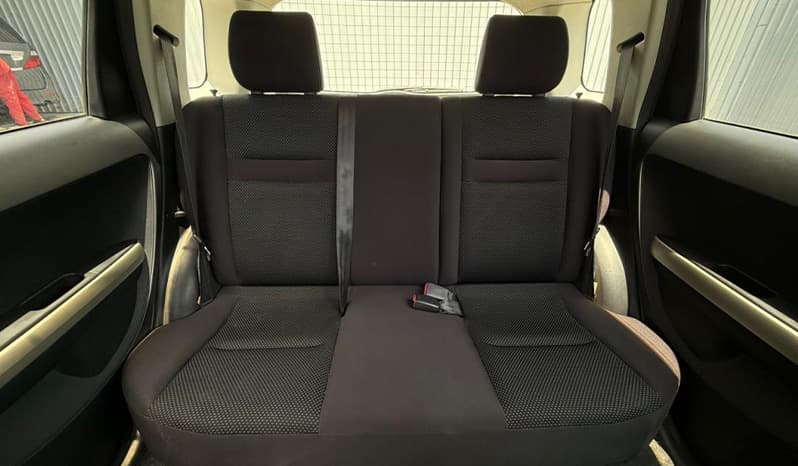 2002 Toyota IST image-14