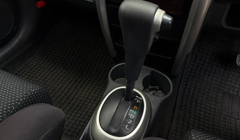 2002 Toyota IST image-15