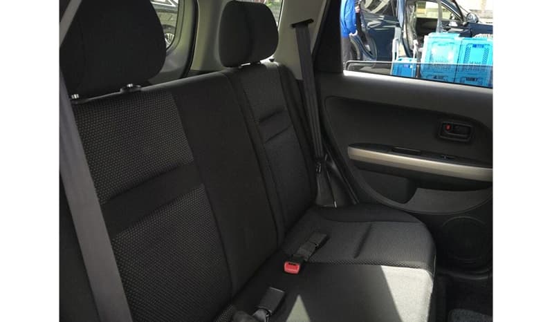 2003 Toyota IST image-5