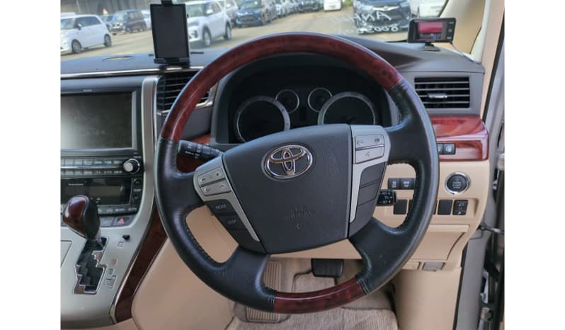2008 Toyota Alphard image-3
