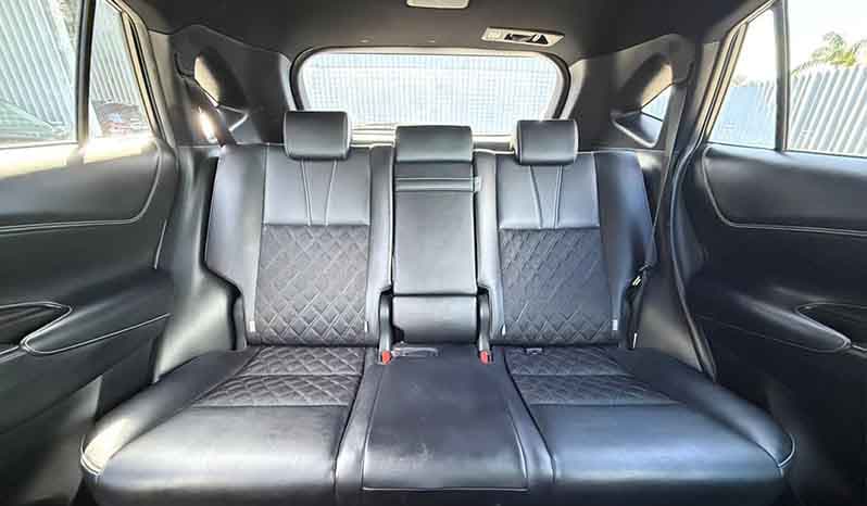 2015 Toyota Harrier image-13