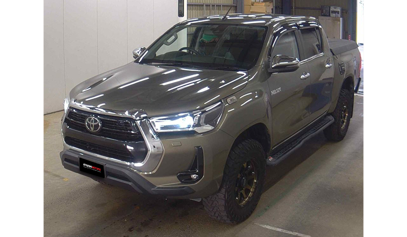 2021 Toyota Hilux image-3