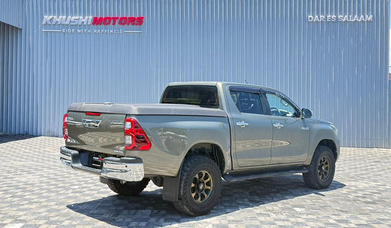 2021 Toyota Hilux image-11