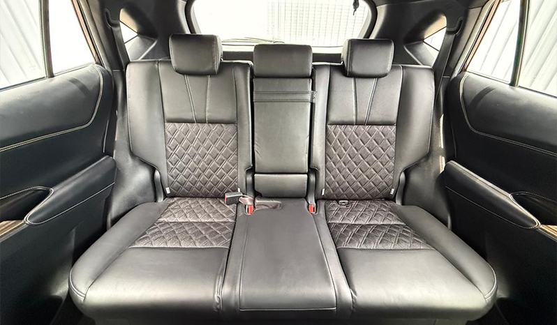2015 Toyota Harrier image-15