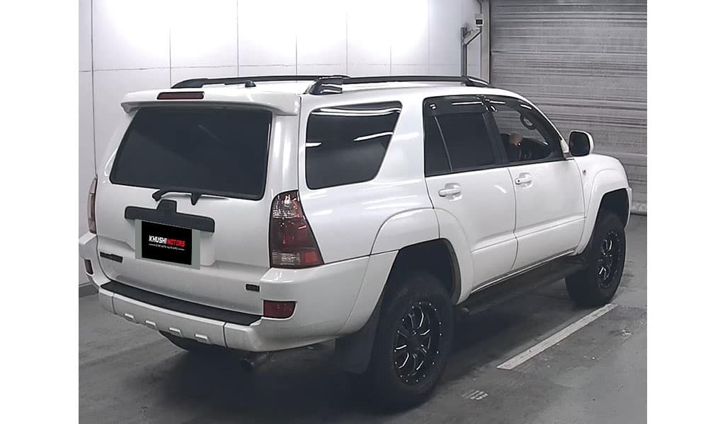2004 Toyota Hilux Surf image-6