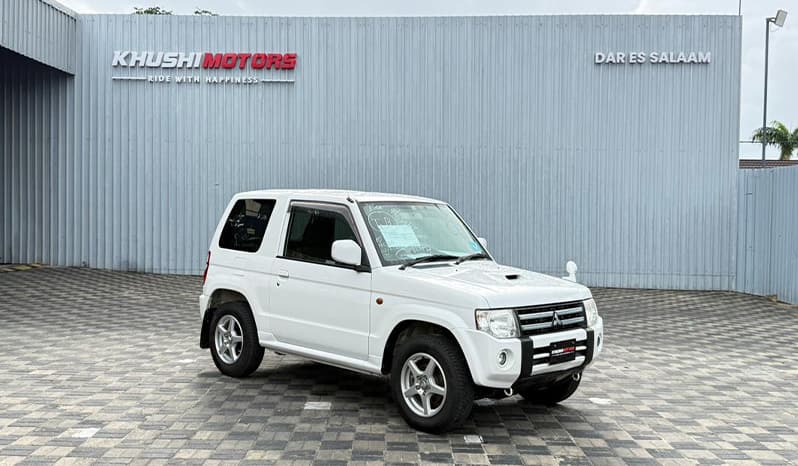 2012 Mitsubishi Pajero Mini image-1