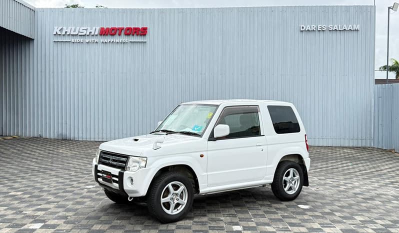2012 Mitsubishi Pajero Mini image-7