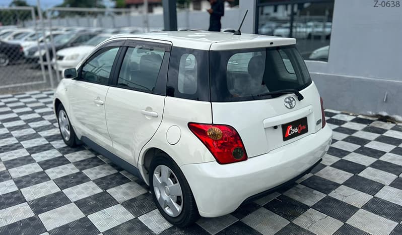 2002 Toyota IST image-10
