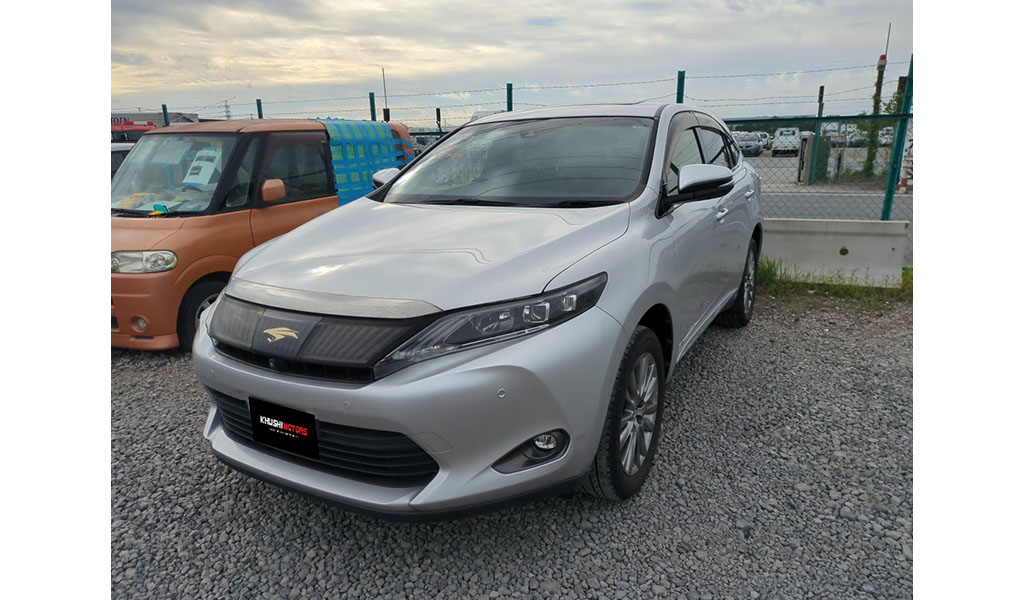 2015 Toyota Harrier image-3