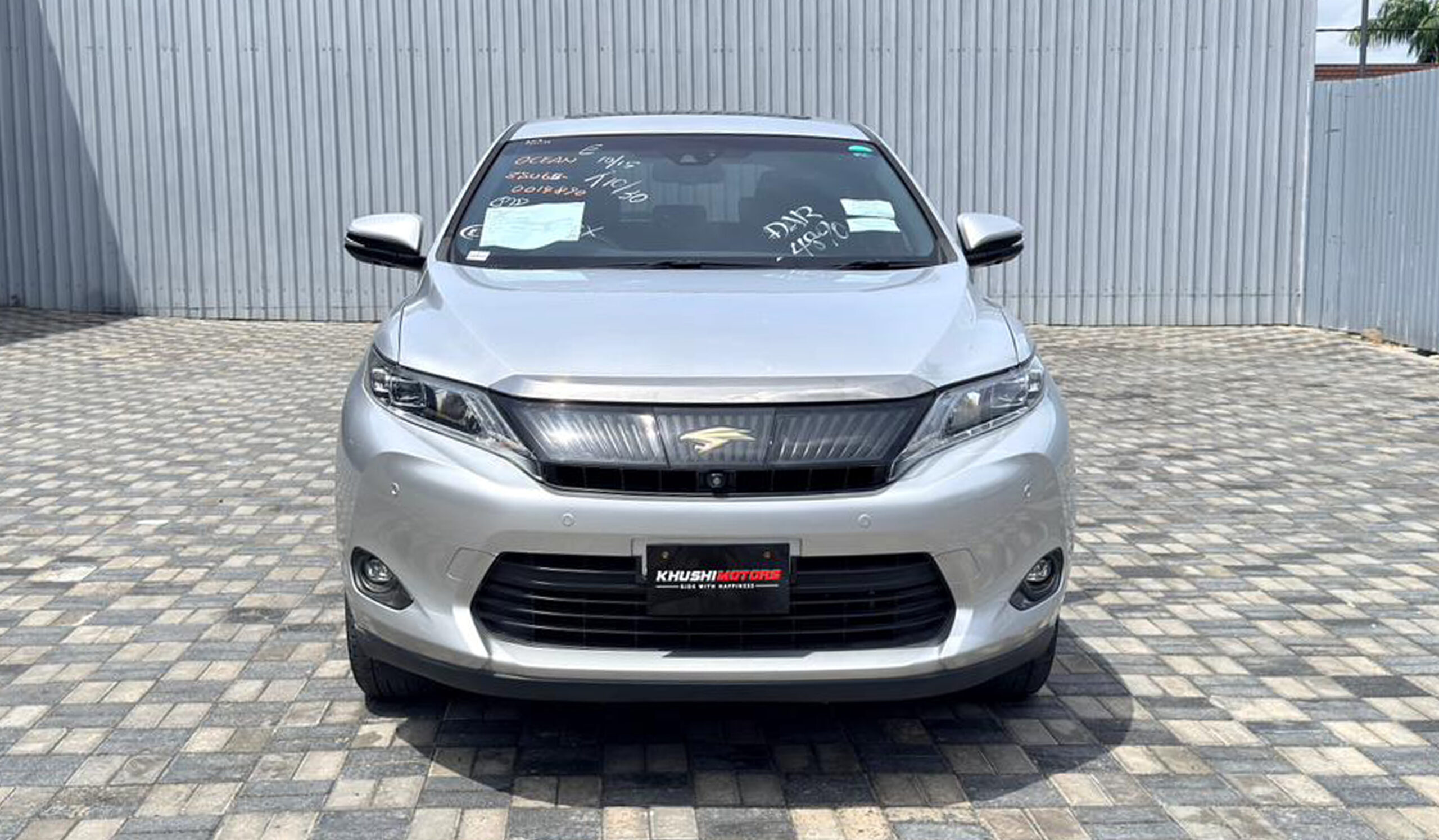 2015 Toyota Harrier image-19