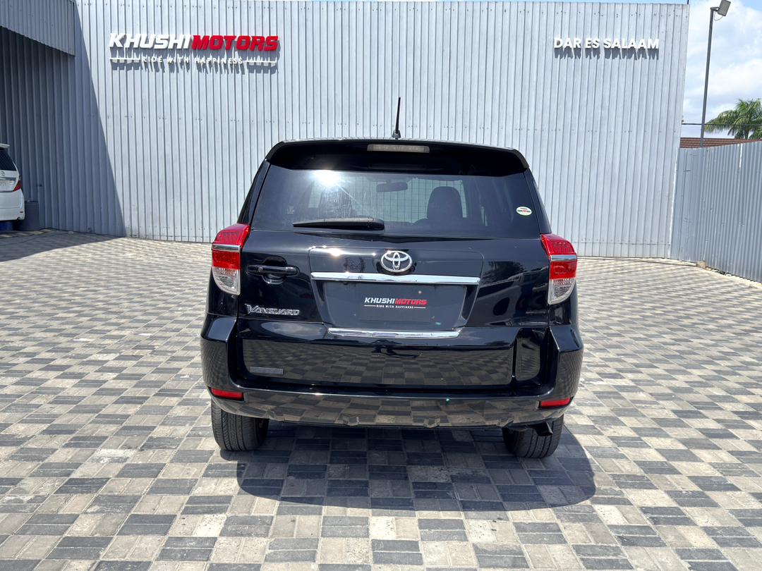 2011 Toyota Vanguard image-14