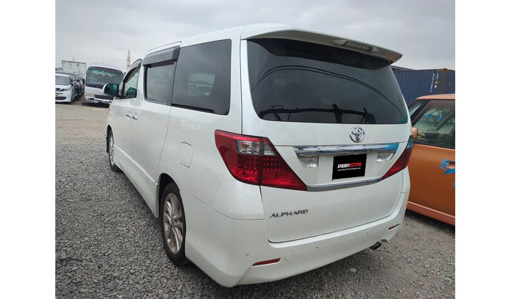 2010 Toyota Alphard image-4