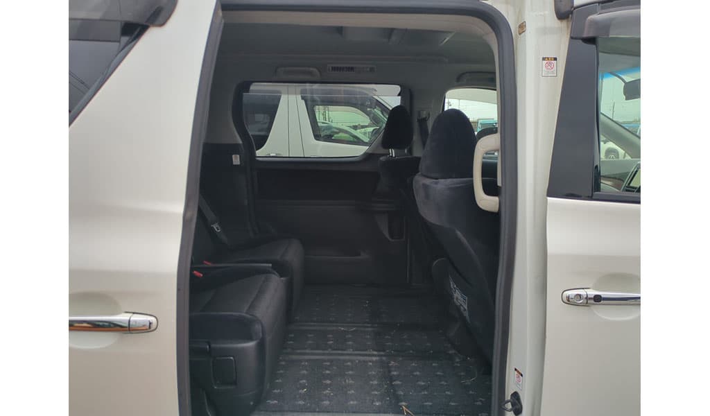 2010 Toyota Alphard image-8