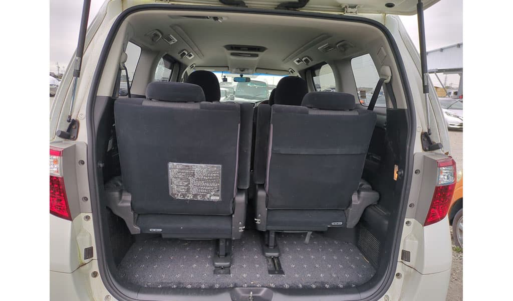 2010 Toyota Alphard image-9