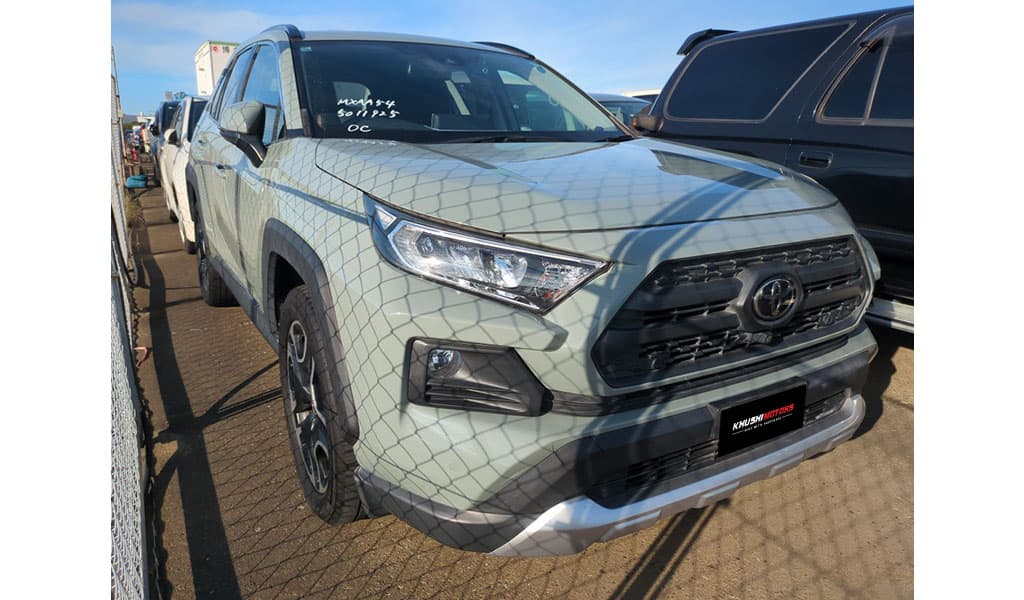2020 Toyota RAV4 image-2