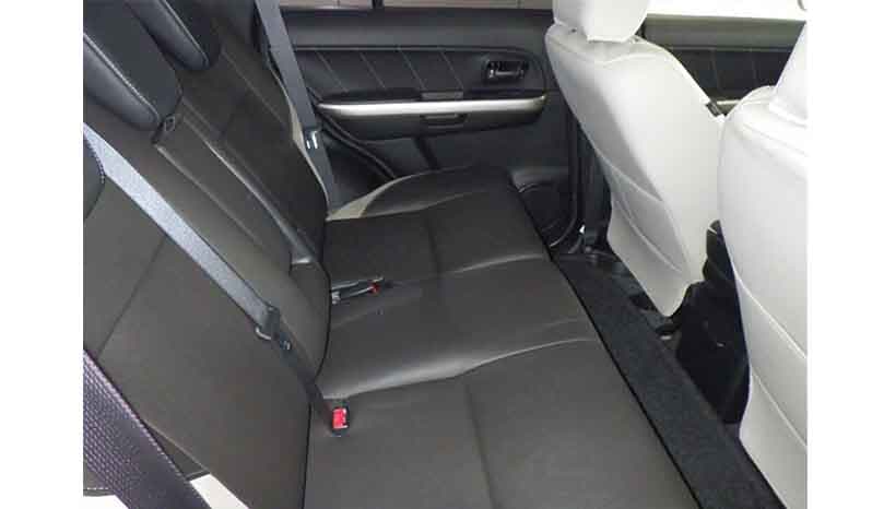 2015 Suzuki Escudo image-13