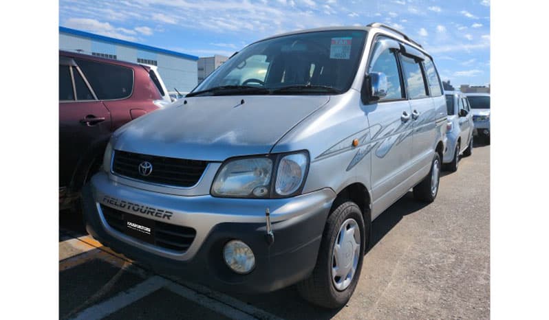 2000 Toyota Noah image-3