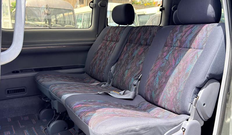 2000 Toyota Noah image-13