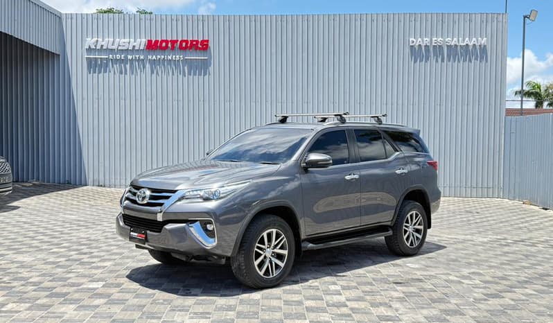 2018 Toyota Fortuner image-3