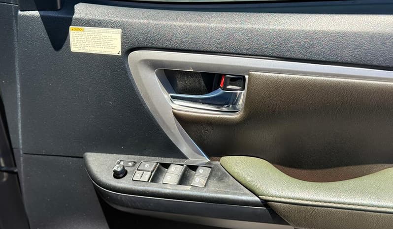 2018 Toyota Fortuner image-10