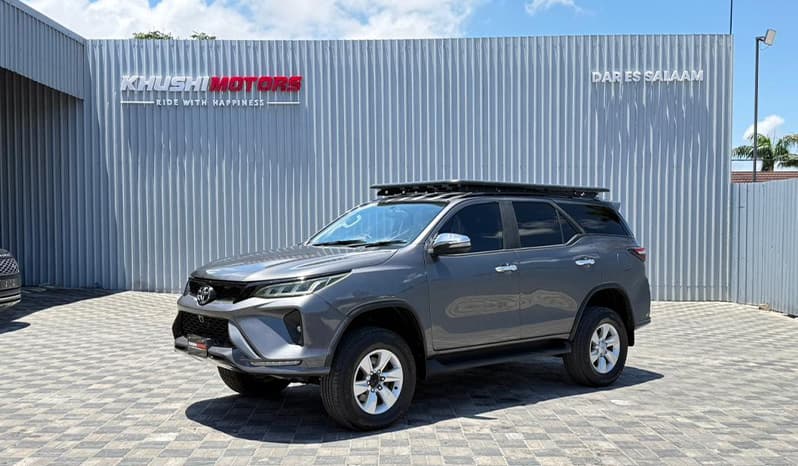 2020 Toyota Fortuner image-3