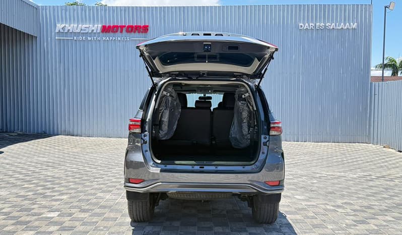 2020 Toyota Fortuner image-11