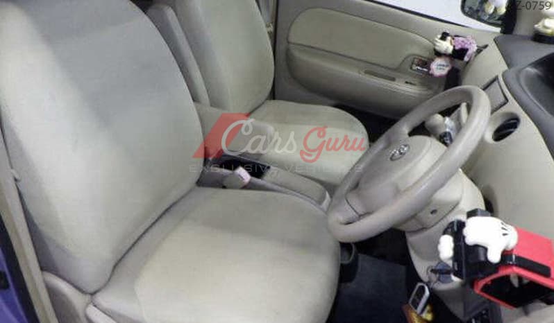 2003 Toyota Sienta image-3