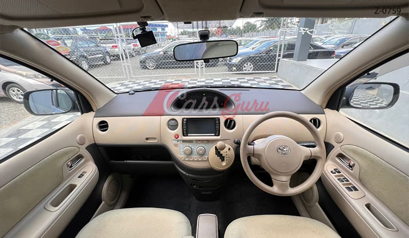 2003 Toyota Sienta image-18