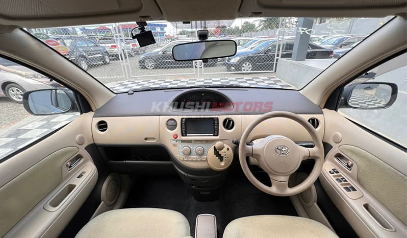 2003 Toyota Sienta image-22