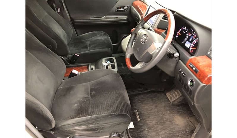 2010 Toyota Alphard image-4