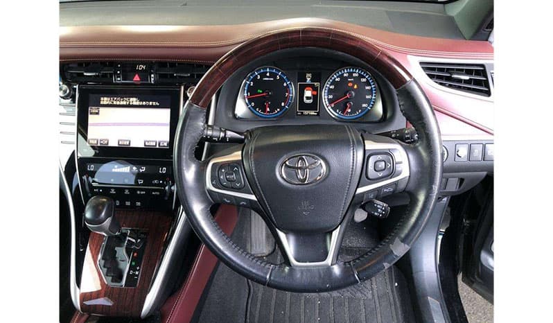 2016 Toyota Harrier image-4