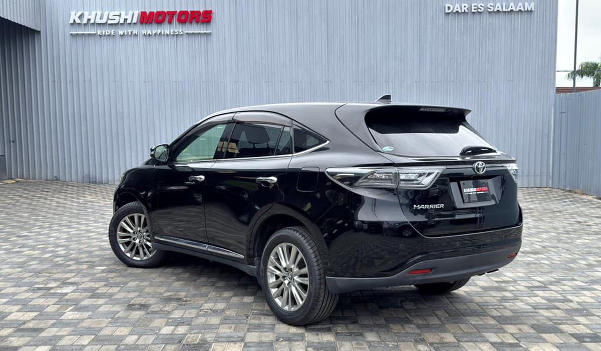 2016 Toyota Harrier image-11