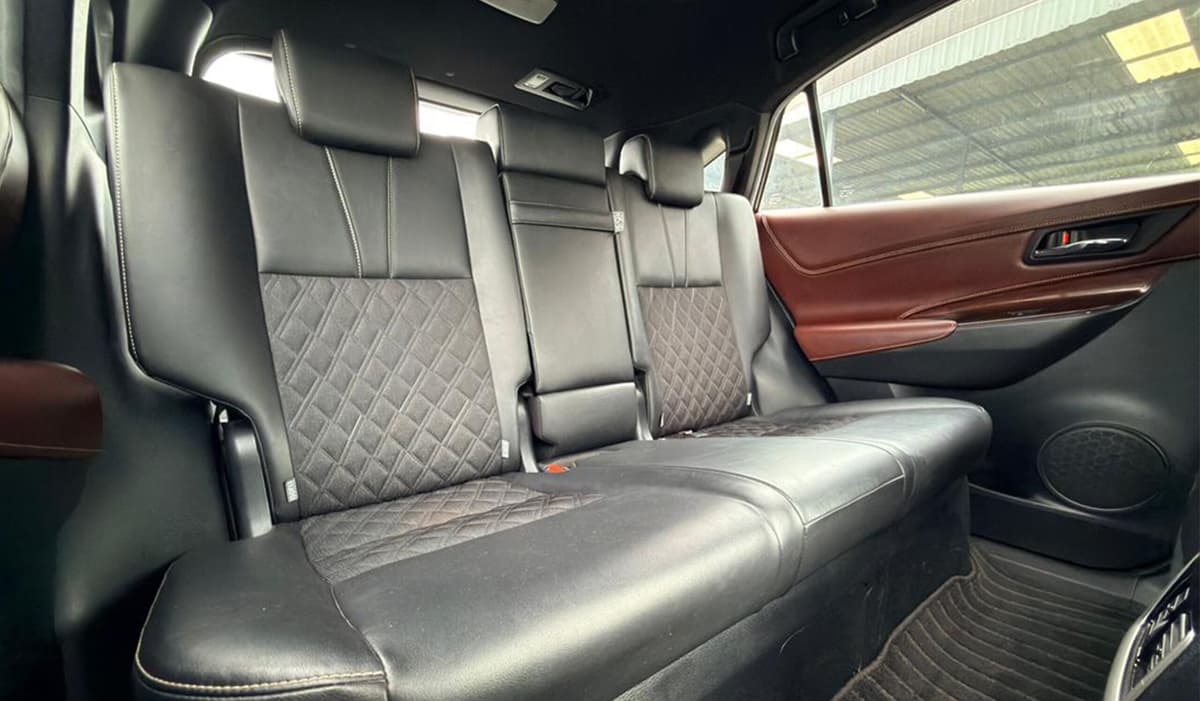 2016 Toyota Harrier image-15