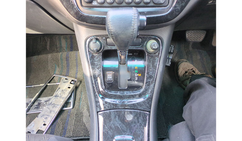 2001 Toyota Kluger image-12