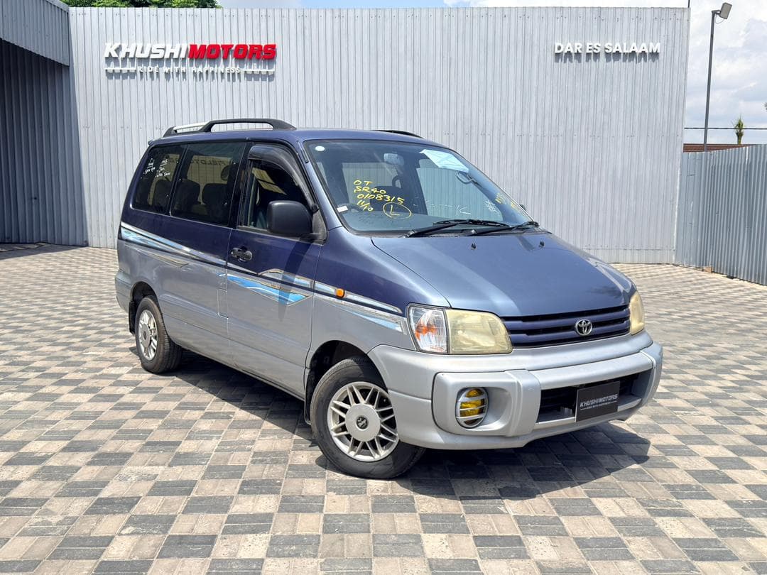 1998 Toyota Townace Noah image-1